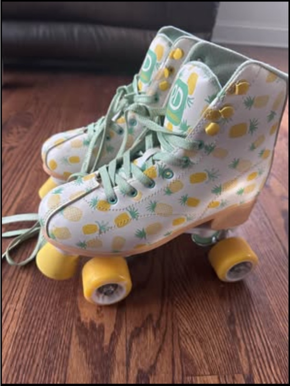 Pineapple Print Roller Skates.Made by Roller Derby adjustable size 3-6 big kids